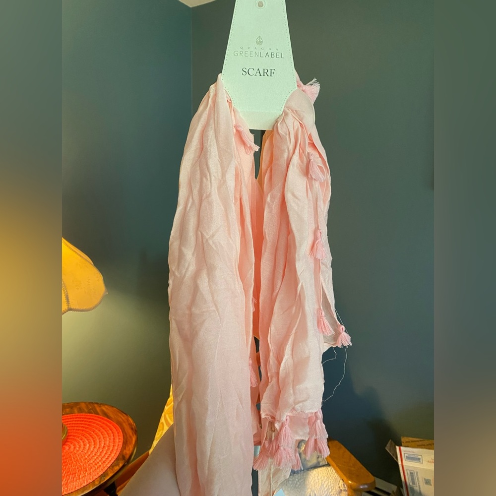 NWT •Quagga green label• pink scarf
